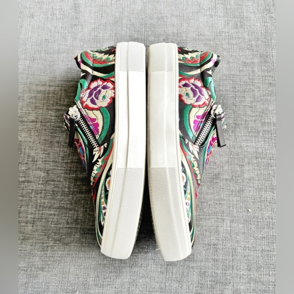 Steve Madden Geary Embroidered Sneakers Women’s Size 7.5 zip closure - Picture 12 of 14